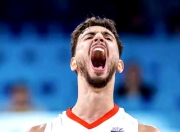 U8-字母哥关键节点绝杀，FPX带队取胜！的简单介绍