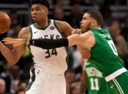 U8国际-塔图姆回归赛场，比分优势明显首场状态亮眼，日本队观众沸腾！的简单介绍